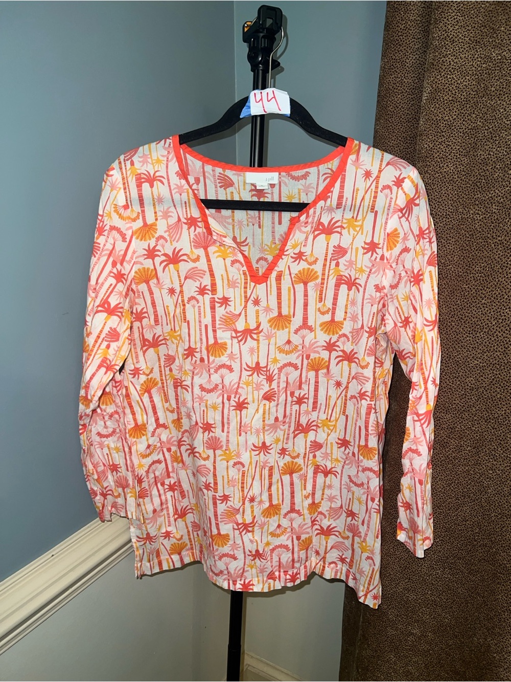 J. Jill Pink & Orange Palm-Print V-Neck Blouse